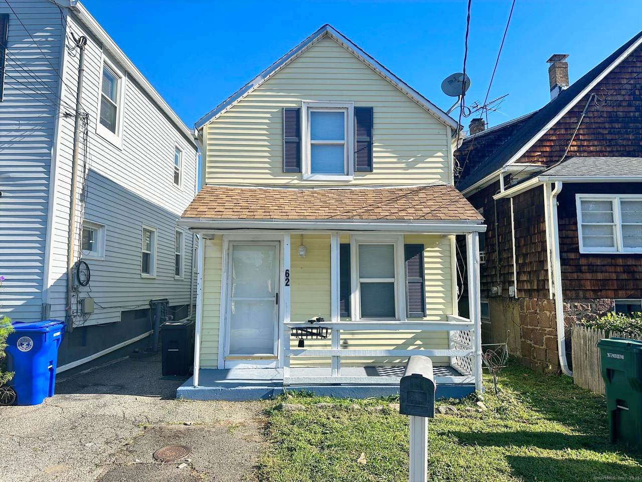 62 Roosevelt Avenue - Photo 1