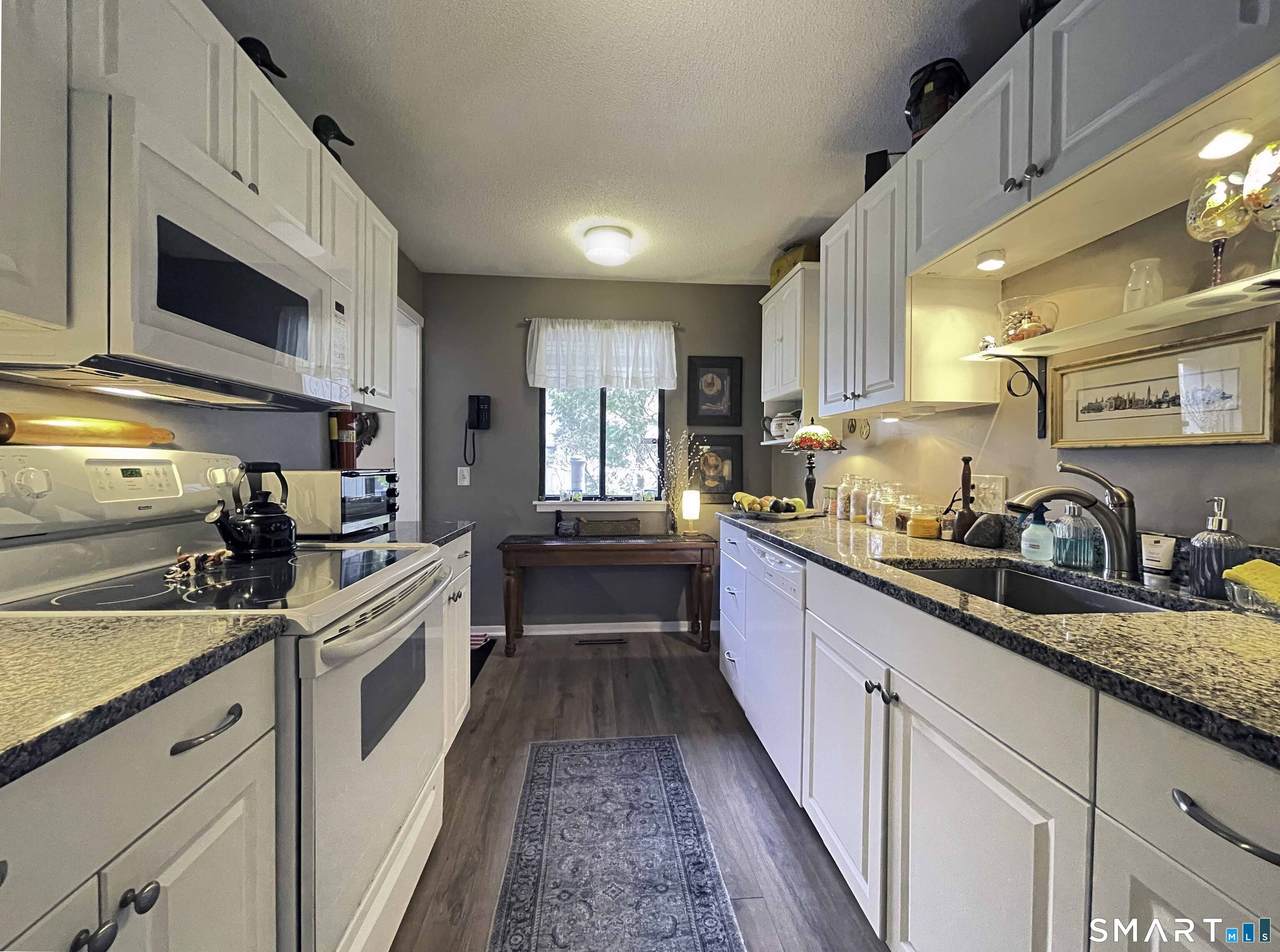 241 Heritage Village - Photo 1