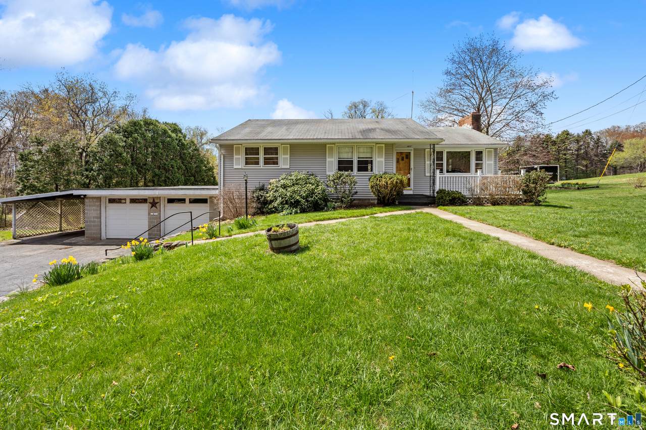 245 Plymouth Road - Photo 1