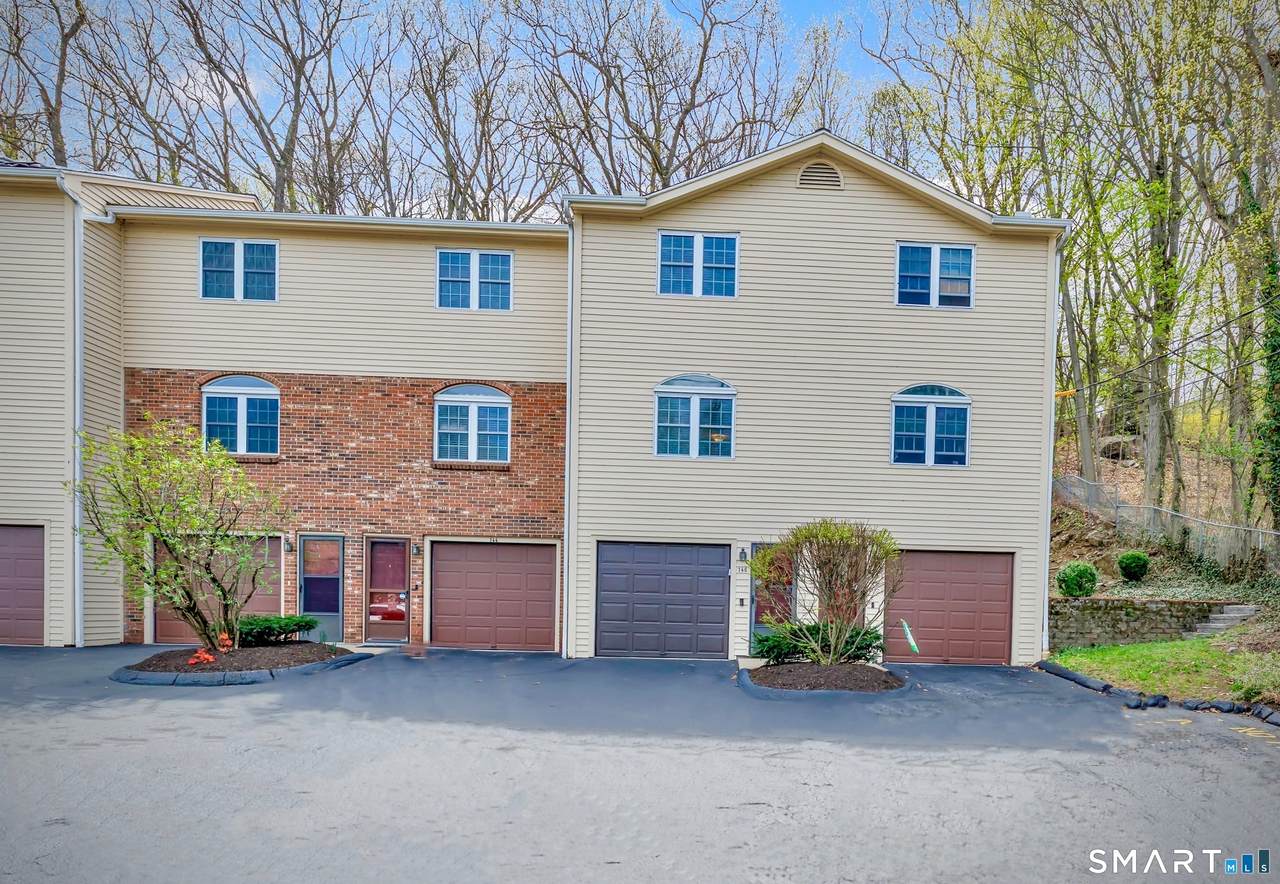 146 Howe Avenue - Photo 1