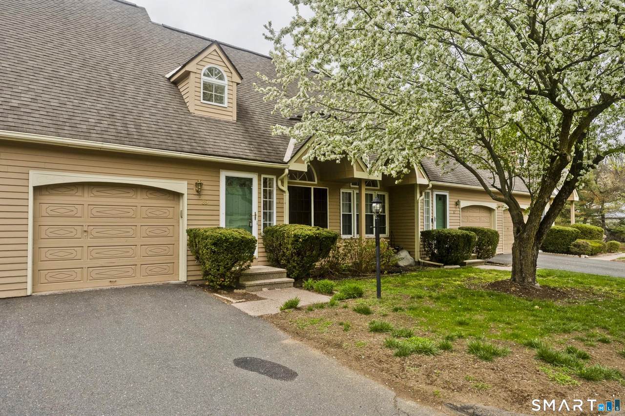 39 Fox Hollow Drive - Photo 1