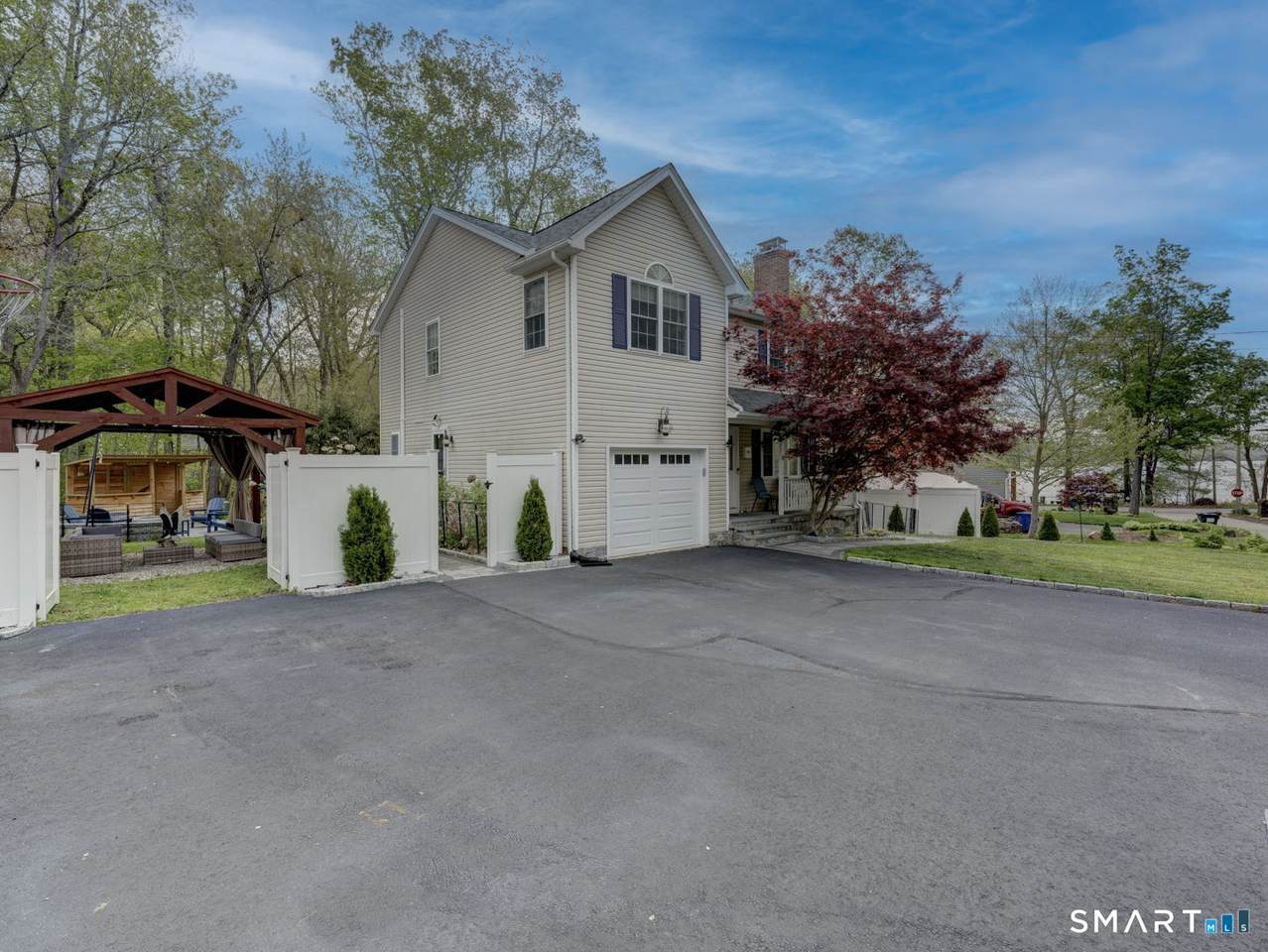 6 Candlewood Drive - Photo 1