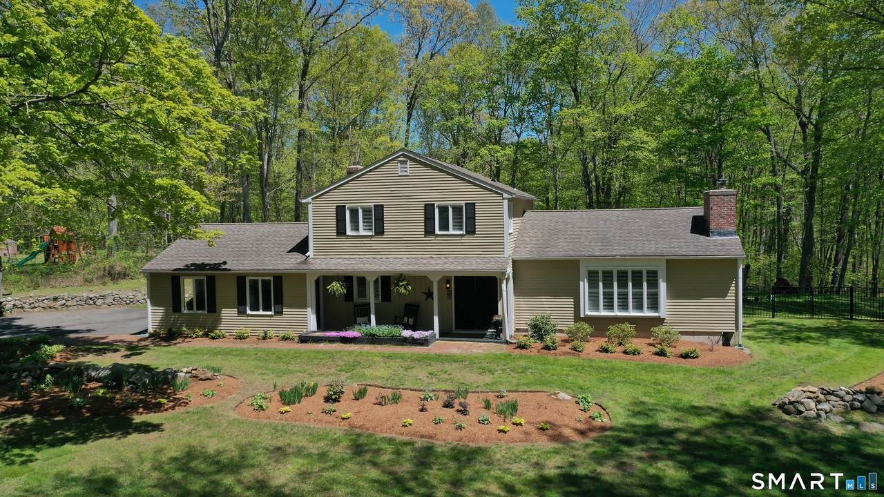 53 Wellsweep Drive - Photo 1