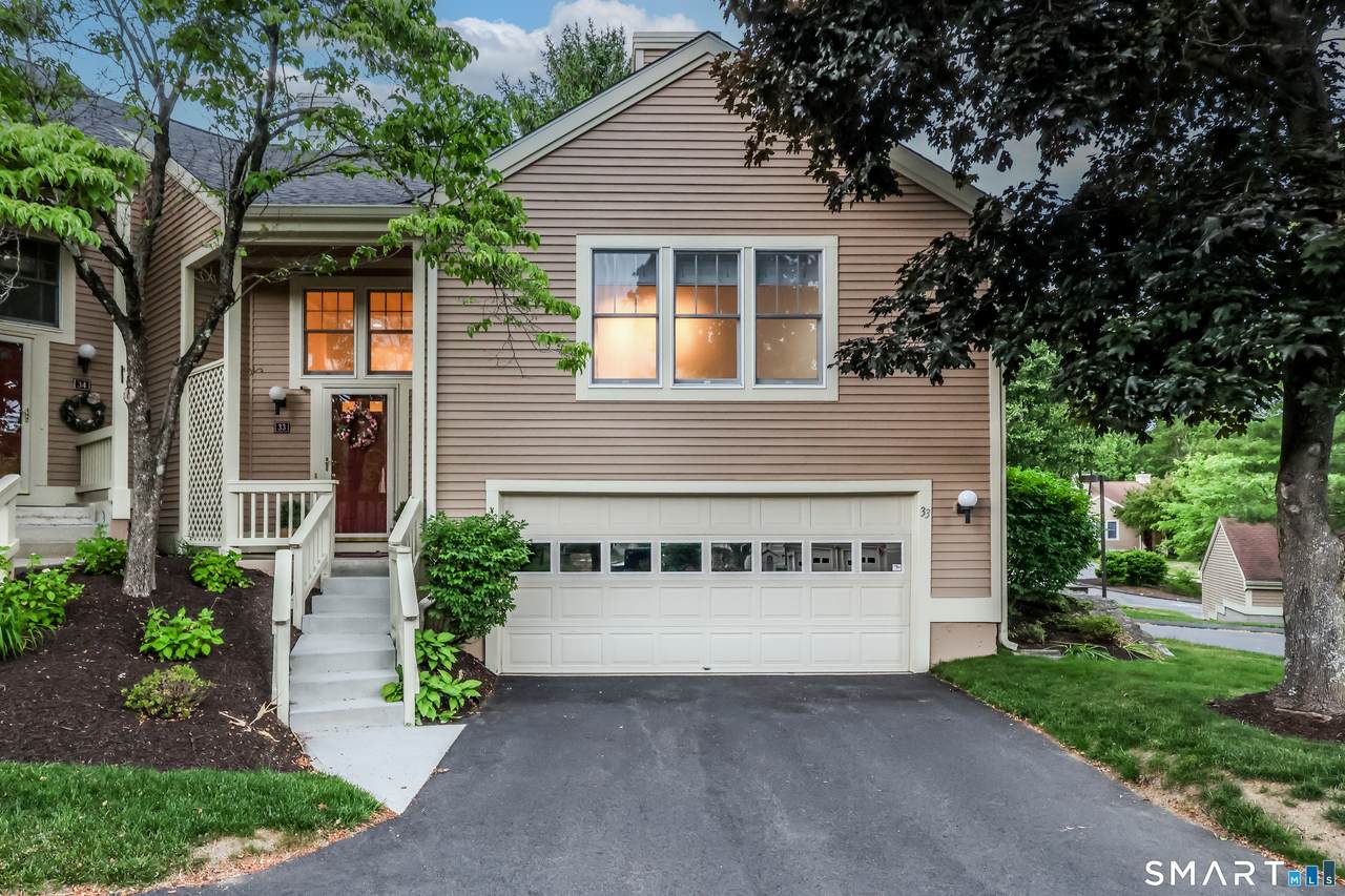 33 Brittania Drive - Photo 1