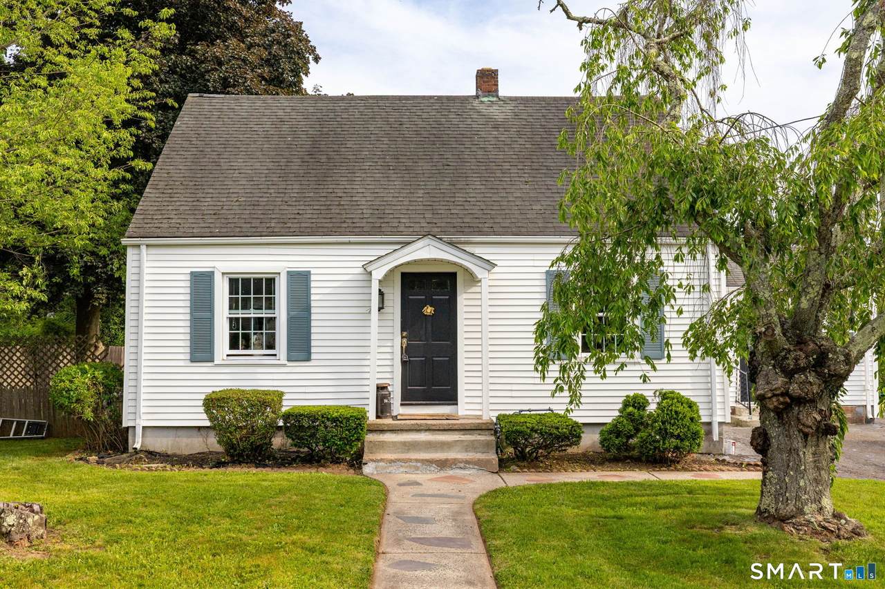 32 Belvedere Road - Photo 1