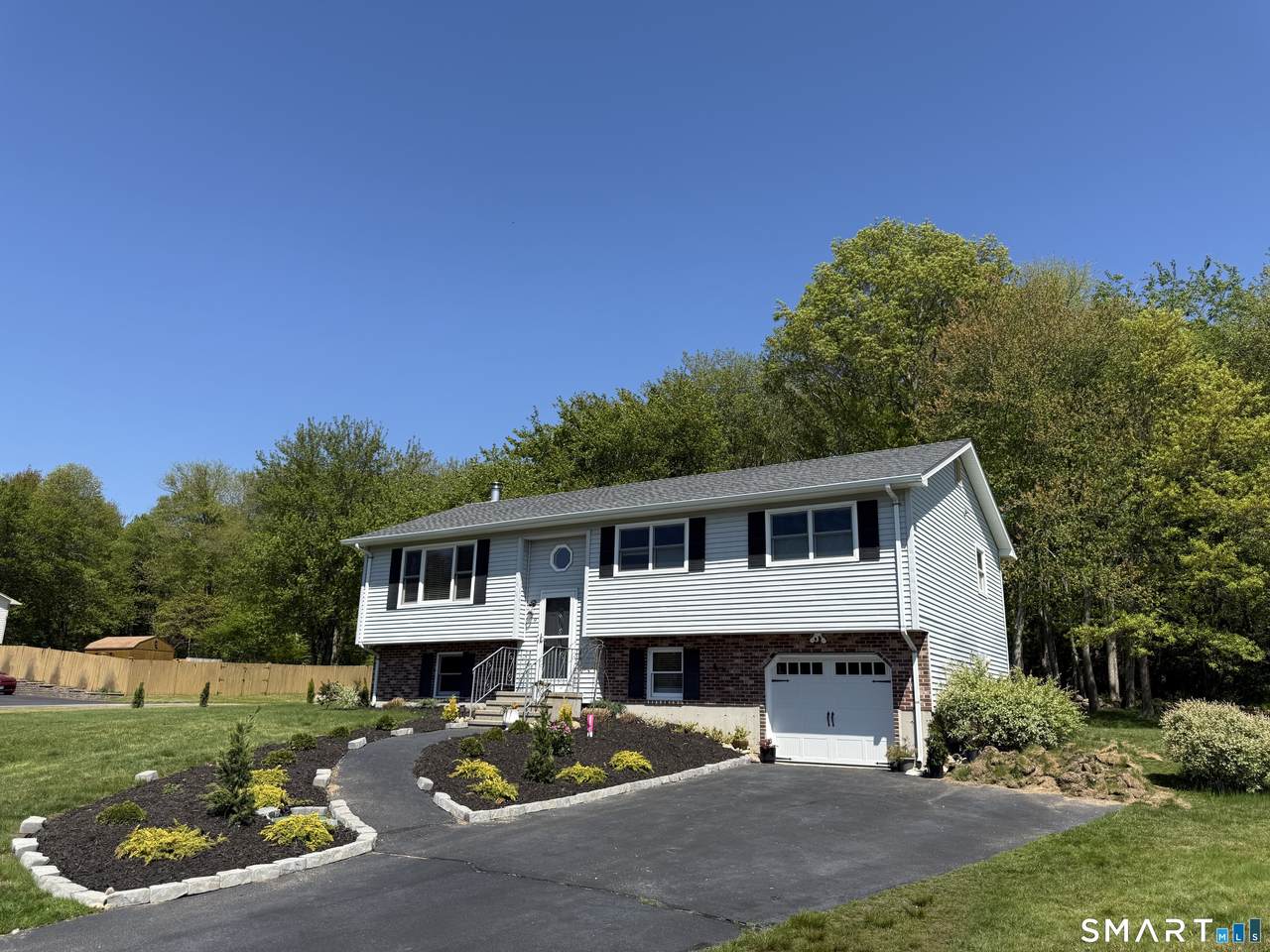 29 Deer Ridge Road - Photo 1