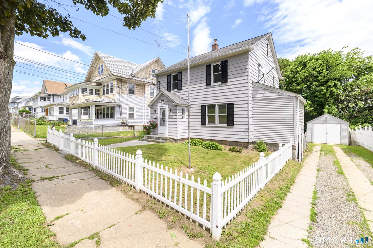 206 Ridgefield Avenue - Photo 1