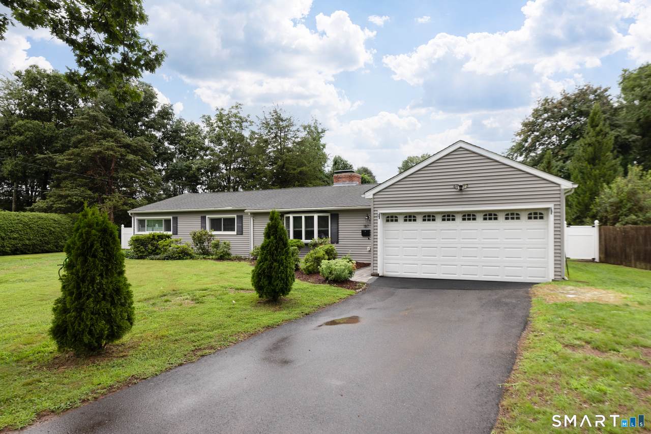 187 Elmwood Drive - Photo 1