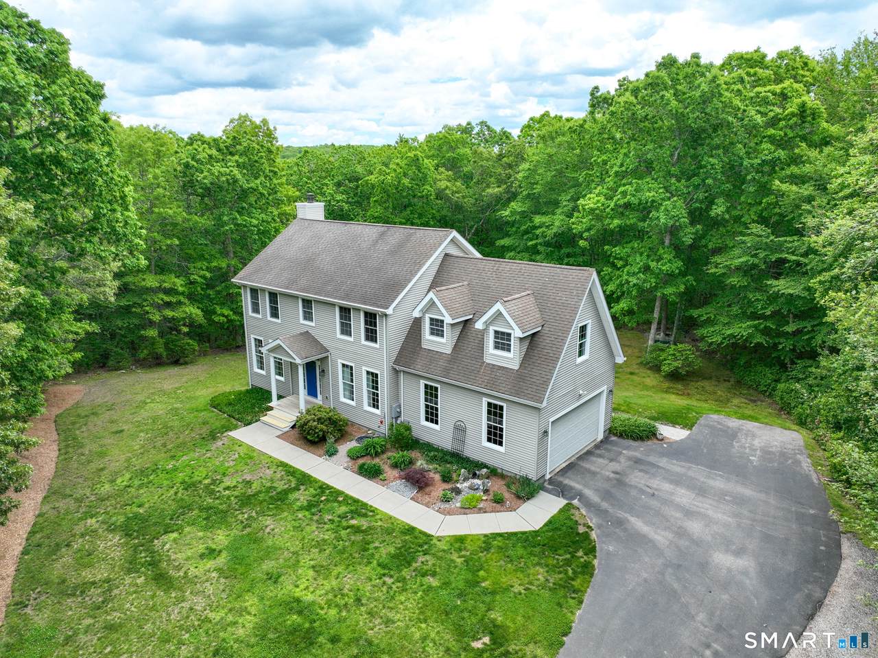 120 Lakeside Drive - Photo 1