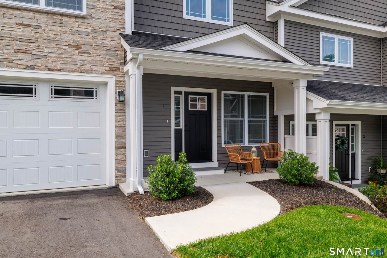 37 Valley View Drive - Photo 1