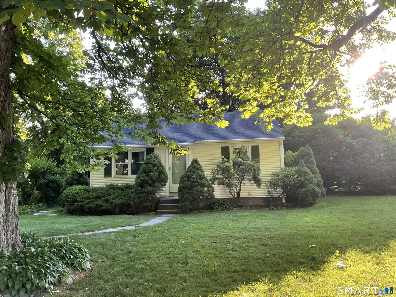 4 Elgin Avenue - Photo 1