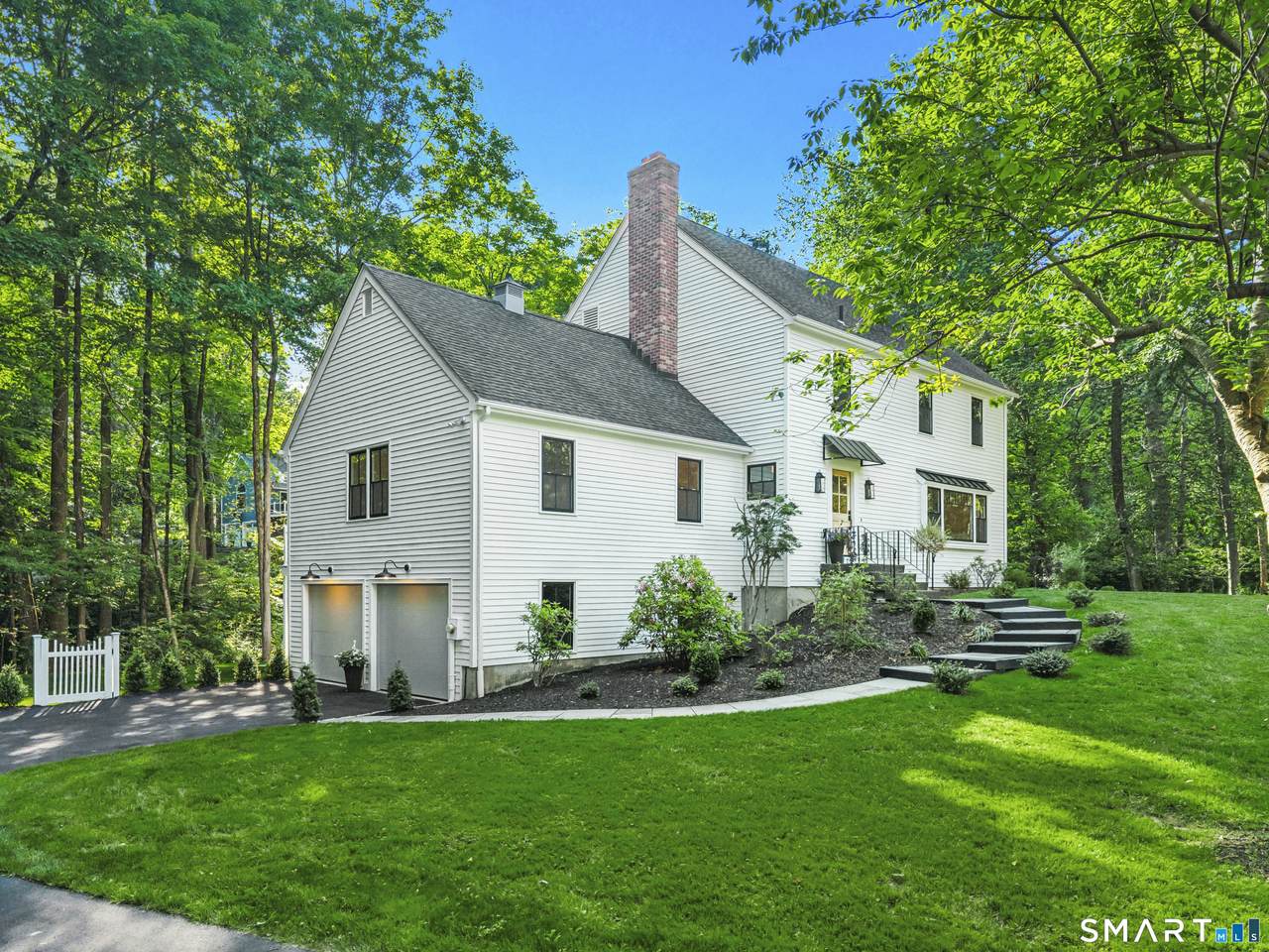 131 Fieldcrest Drive - Photo 1