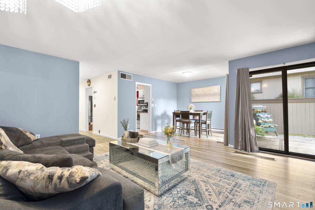 14 Great Meadow Lane - Photo 1