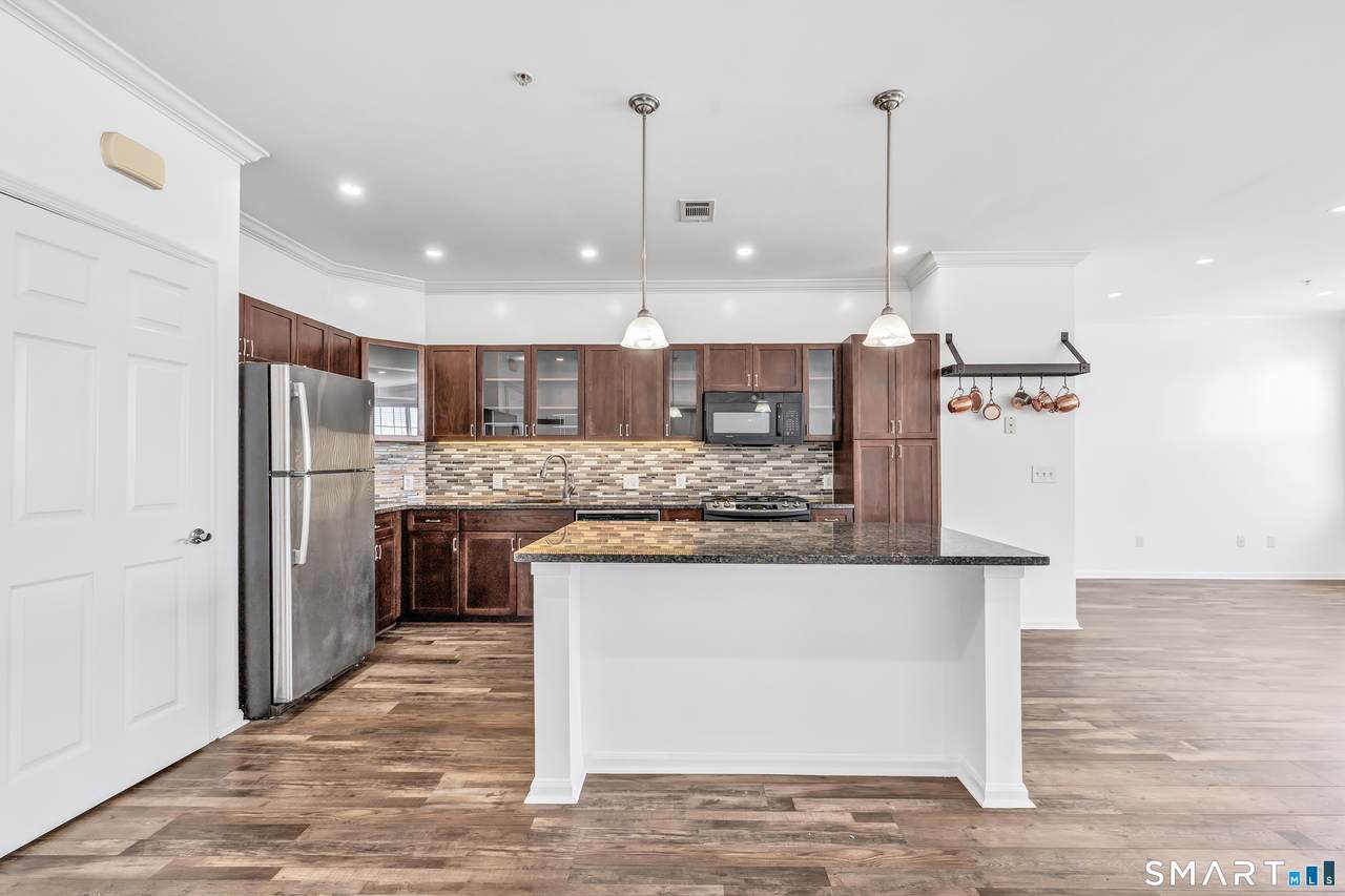 850 Main Street - Photo 1