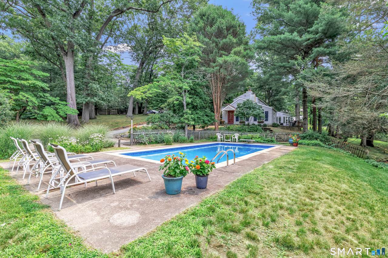 107 Roseville Road - Photo 1