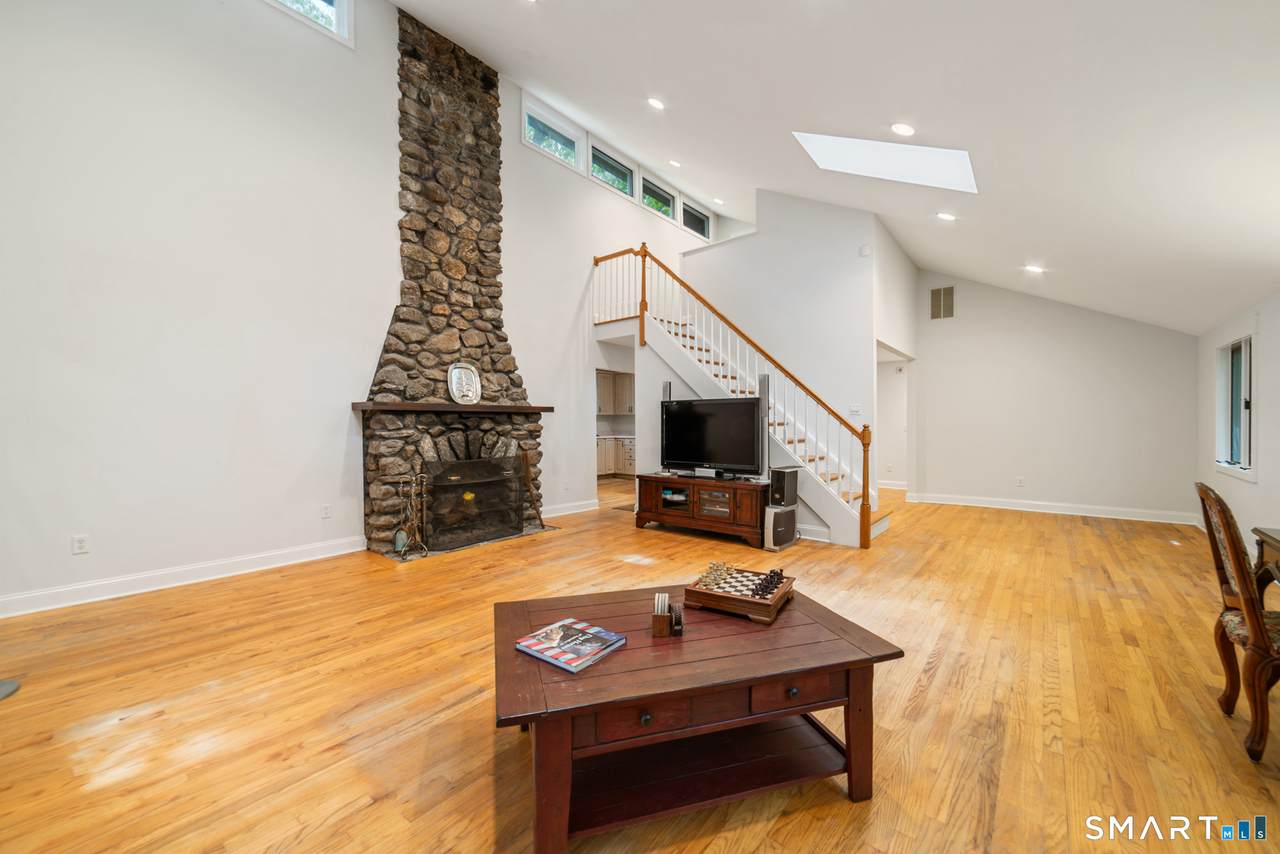 17 Bradley Lane - Photo 1