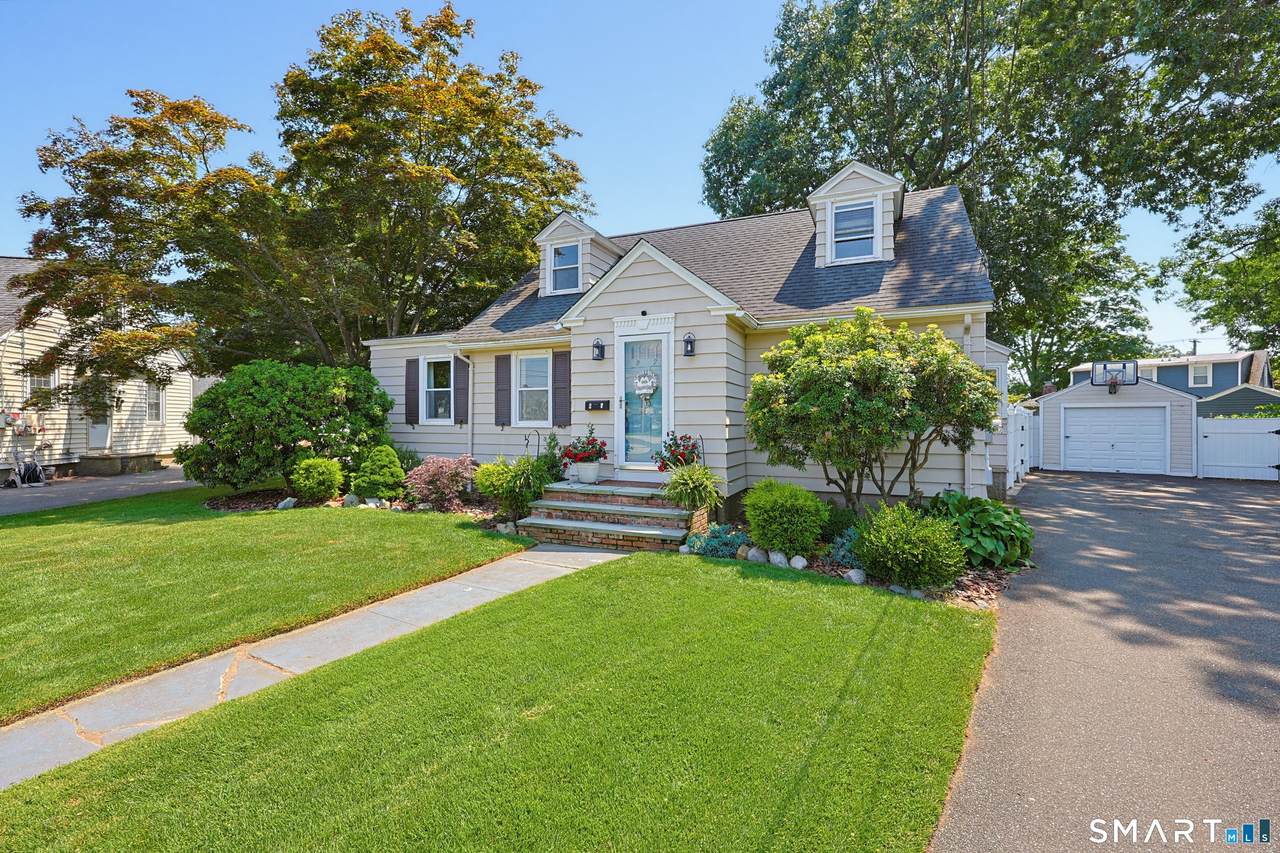 27 Kohary Drive - Photo 1