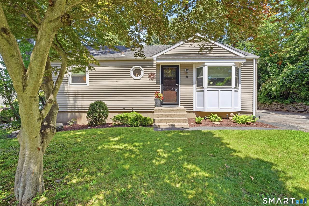 31 Sunset Drive - Photo 1