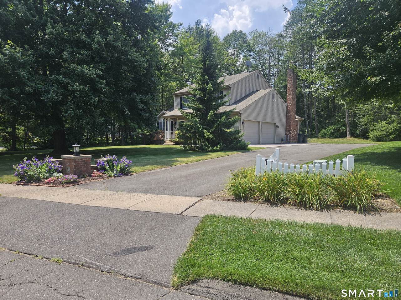 9 Woodberry Hill Drive - Photo 1