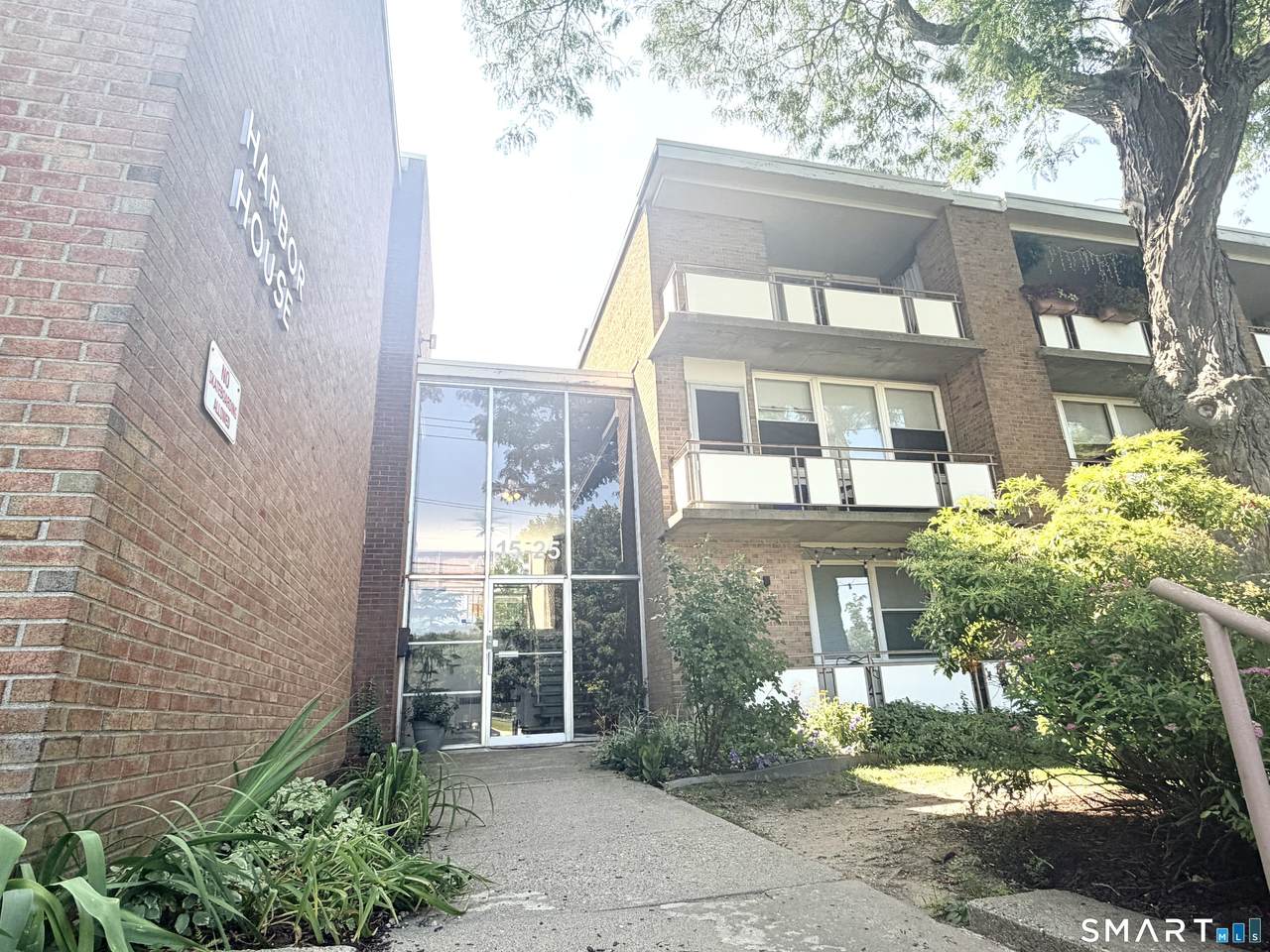 15 Ellsworth Street - Photo 1