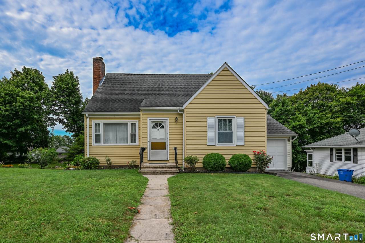 15 Brookdale Road - Photo 1