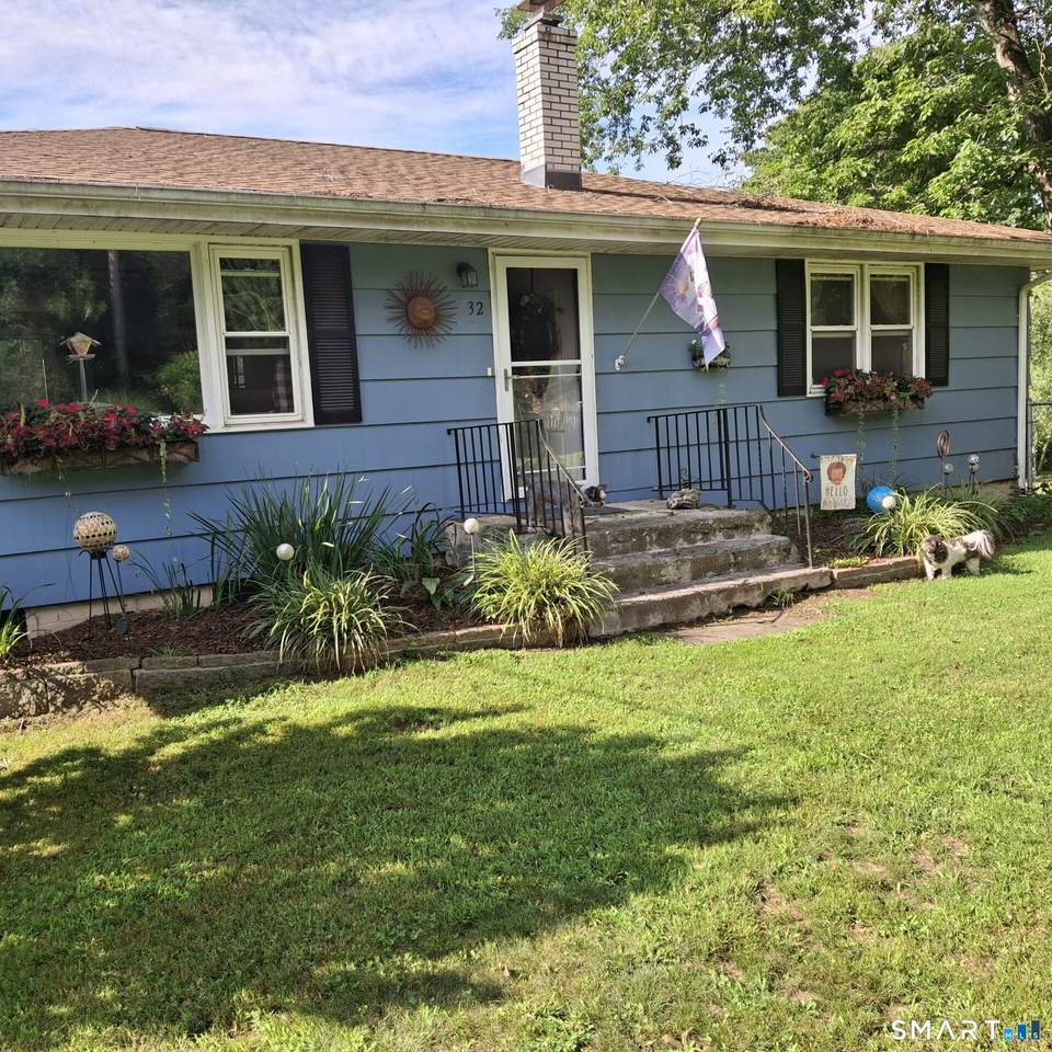 32 Spicer Road - Photo 1