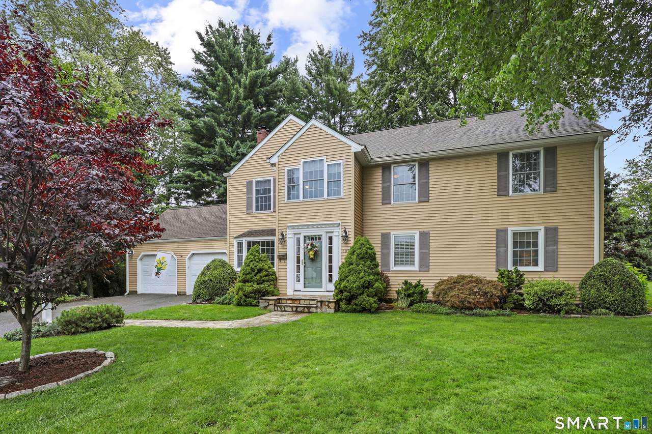 102 Terry Lane - Photo 1