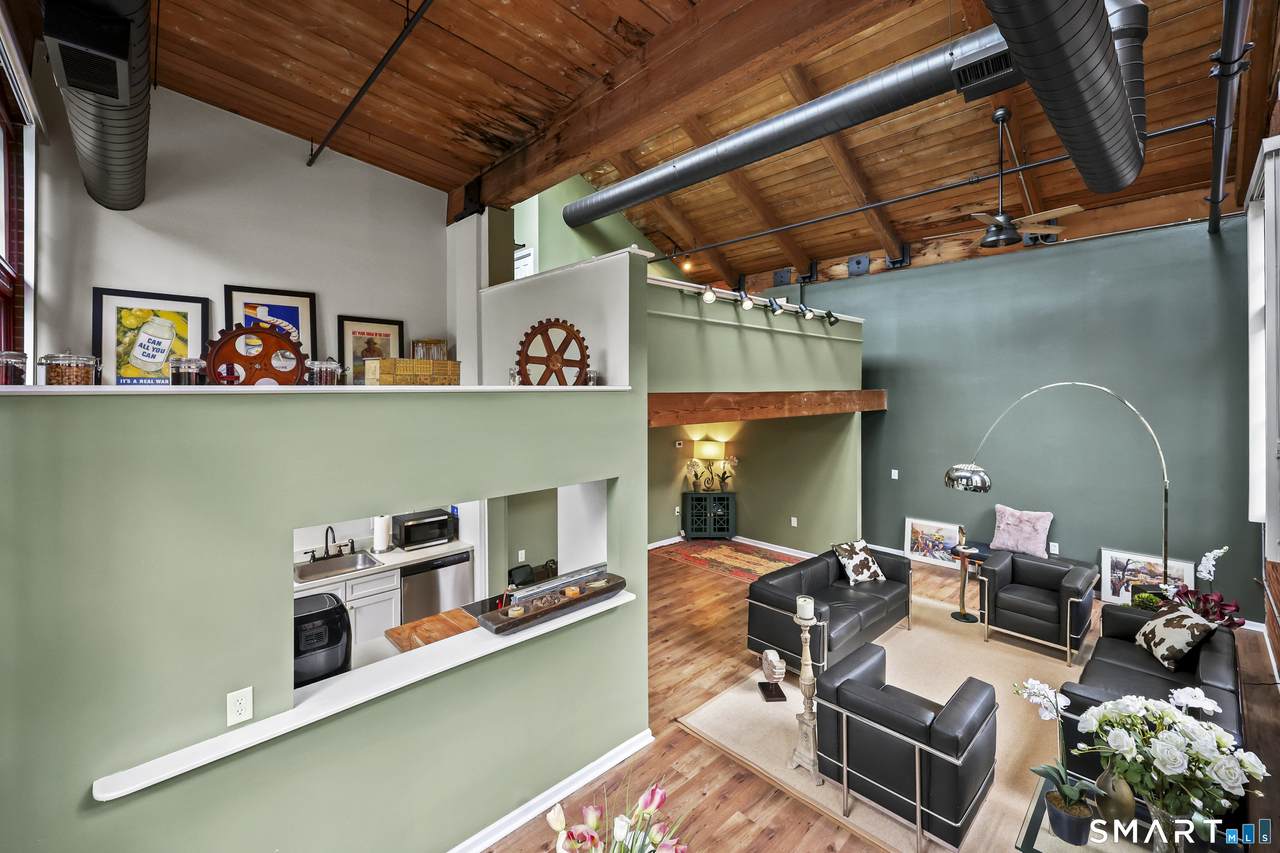 839 Main Street - Photo 1