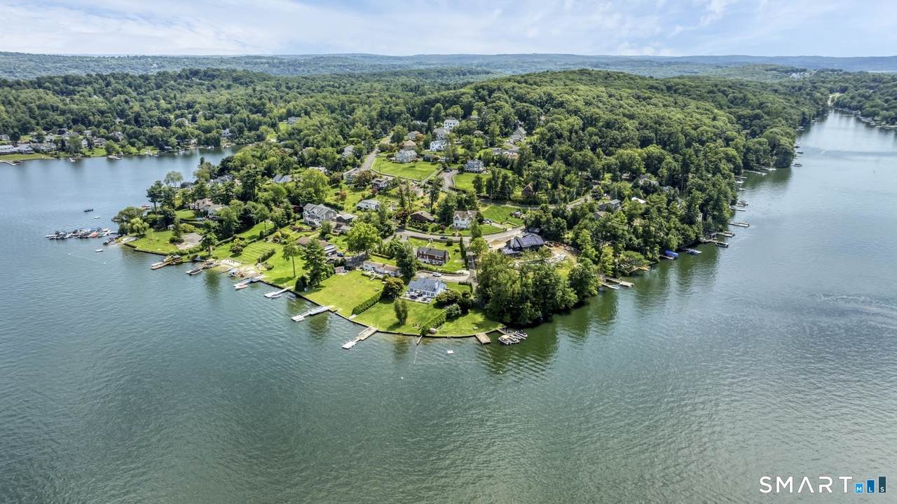 11 Pocono Point Road - Photo 1