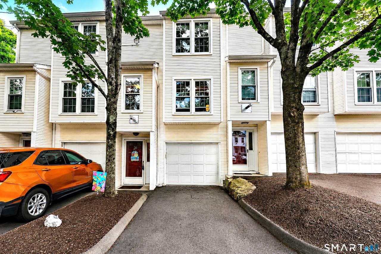 380 Hitchcock Road - Photo 1