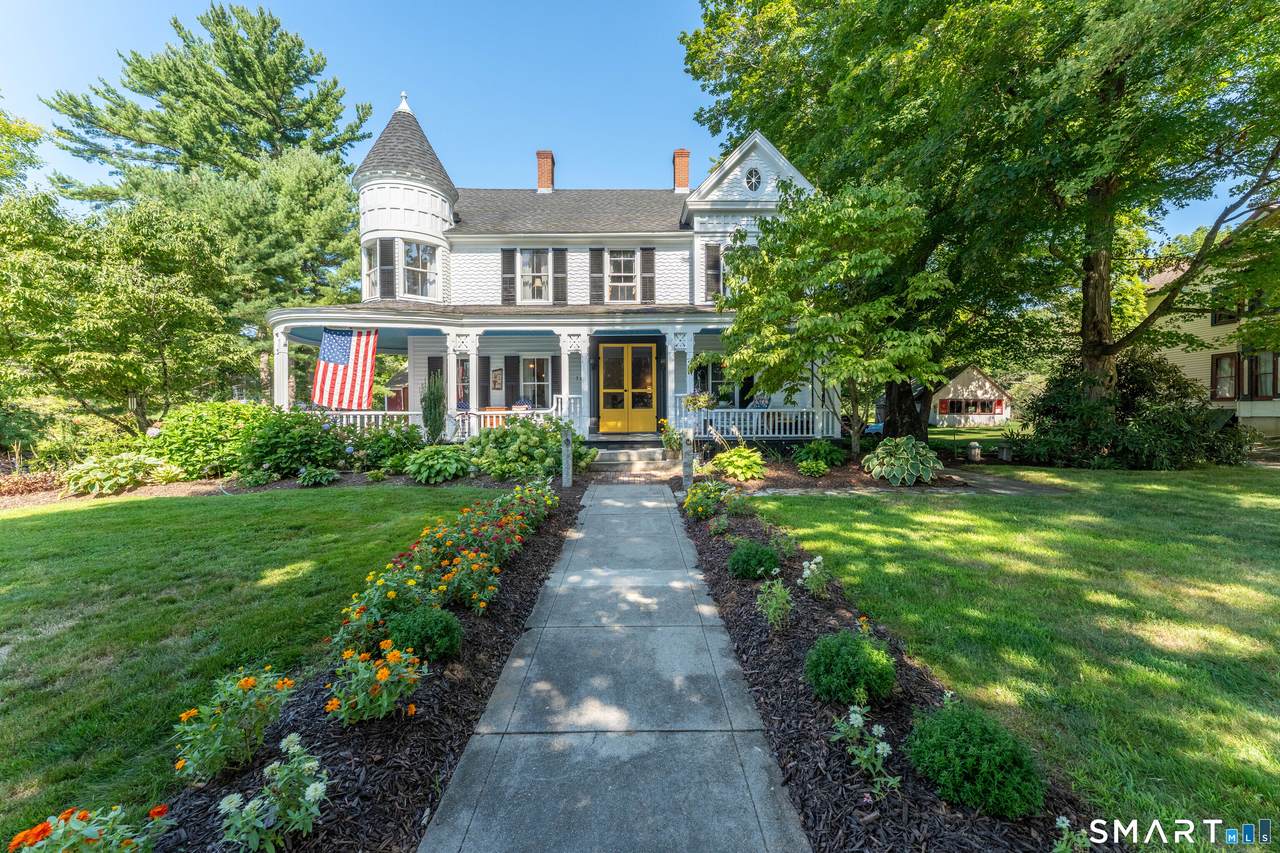 362 Thompson Road - Photo 1