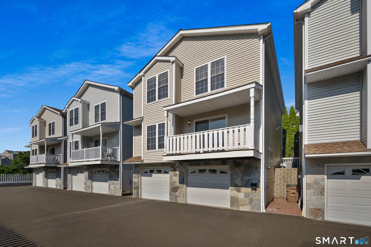 42 Highland Road - Photo 1
