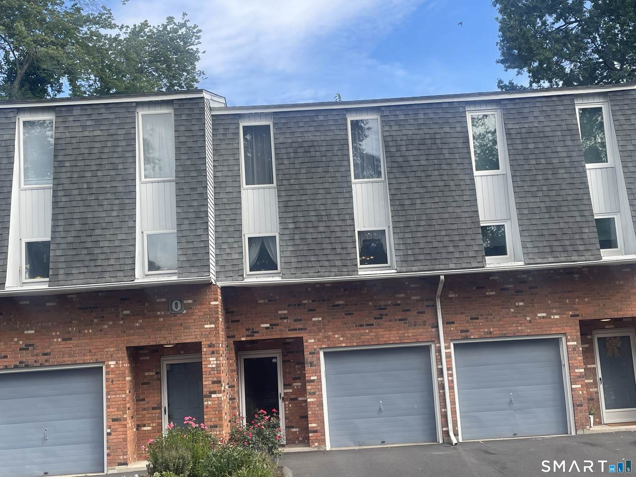 410 Farmington Avenue - Photo 1
