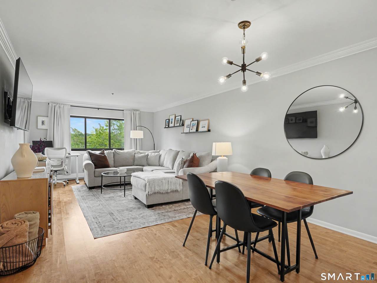 970 Hope Street - Photo 1