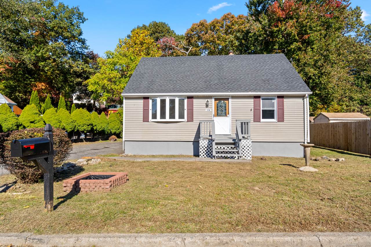 114 Sunshine Circle - Photo 1