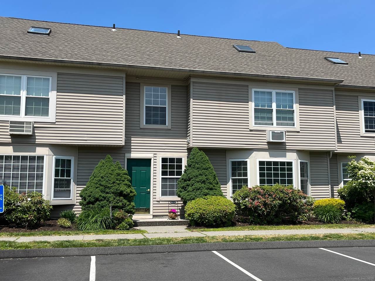 68 Glen Ridge Court - Photo 1