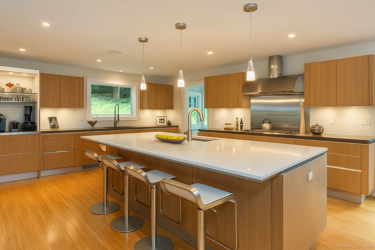 4 Berkeley Hill - Photo 1