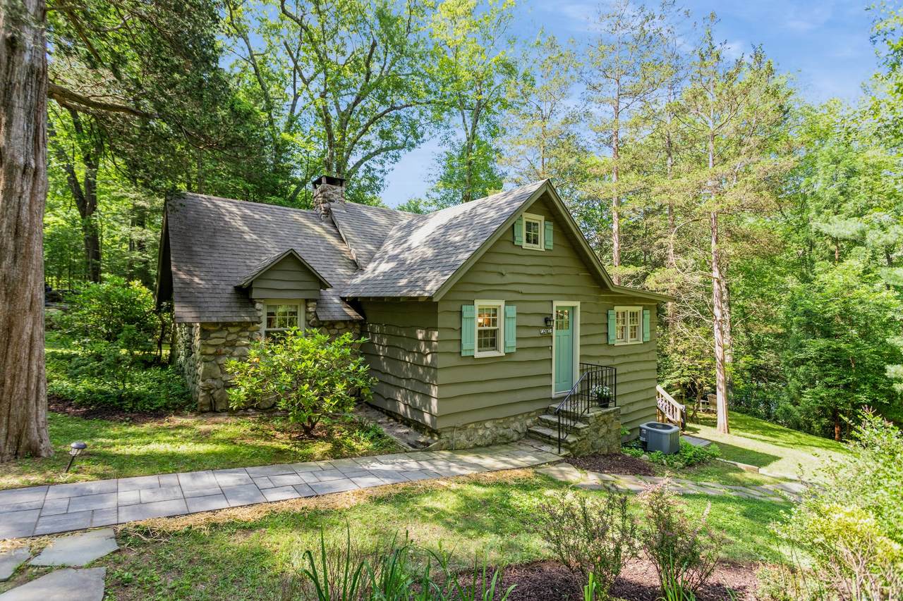 14 Cedar Lane - Photo 1