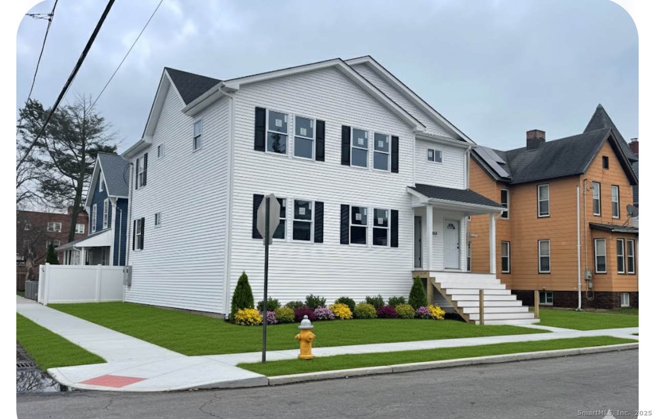 1218 Kossuth Street - Photo 1