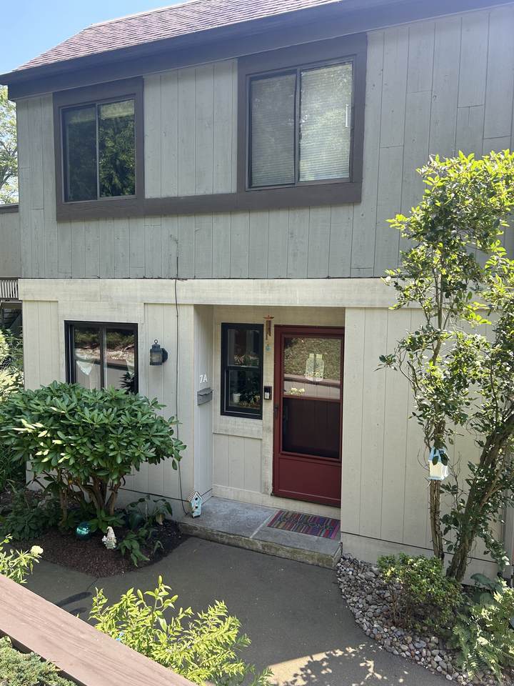 7 Harbour Village - Photo 1