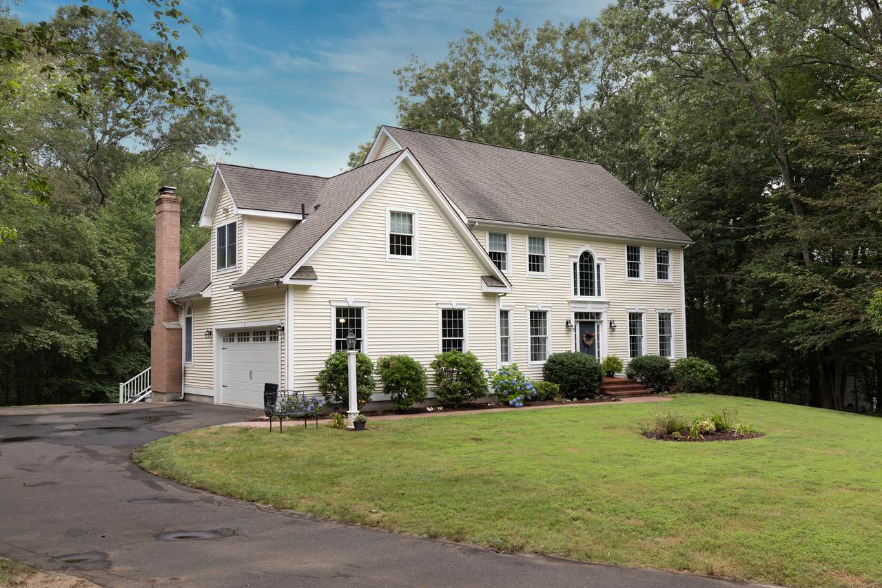 35 Essex Hills Drive - Photo 1