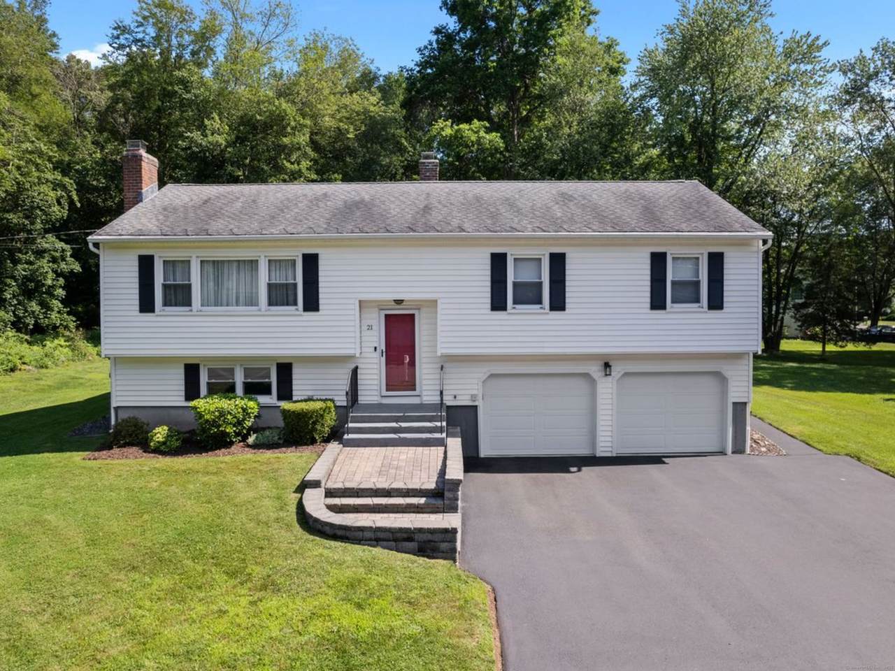 21 Rockview Drive - Photo 1