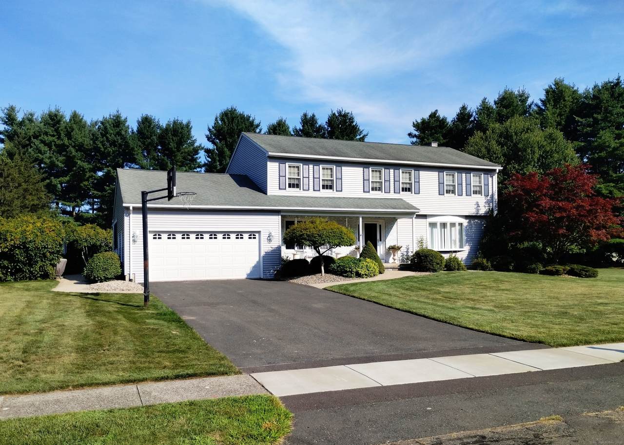 140 Windshire Drive - Photo 1