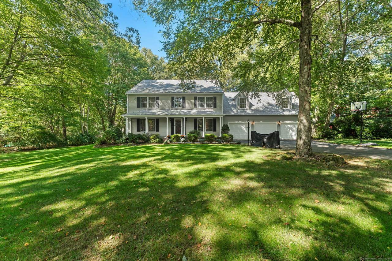 28 Alexander Drive - Photo 1