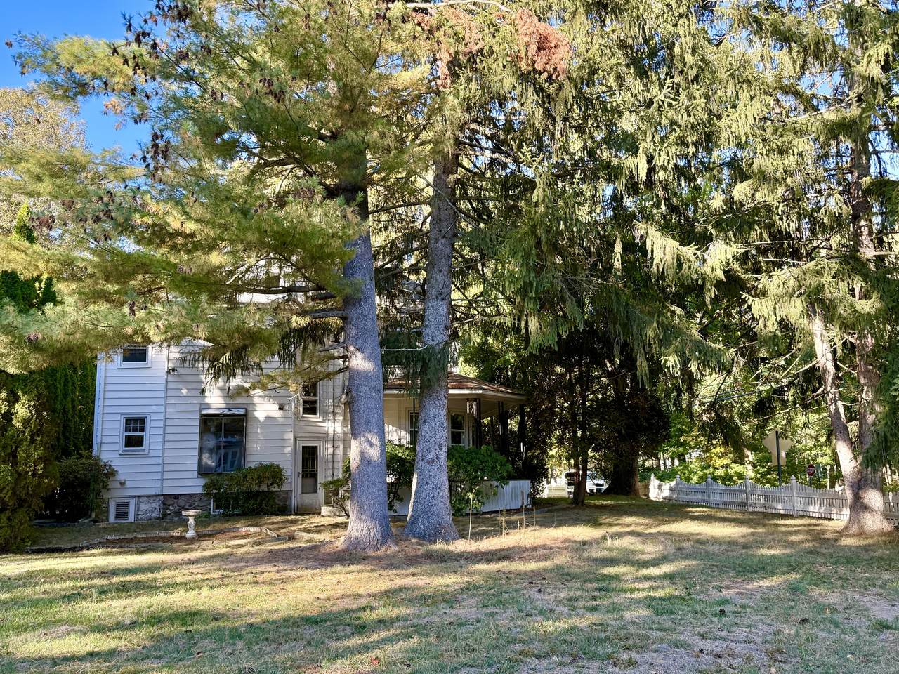 14 Rocks Road - Photo 1