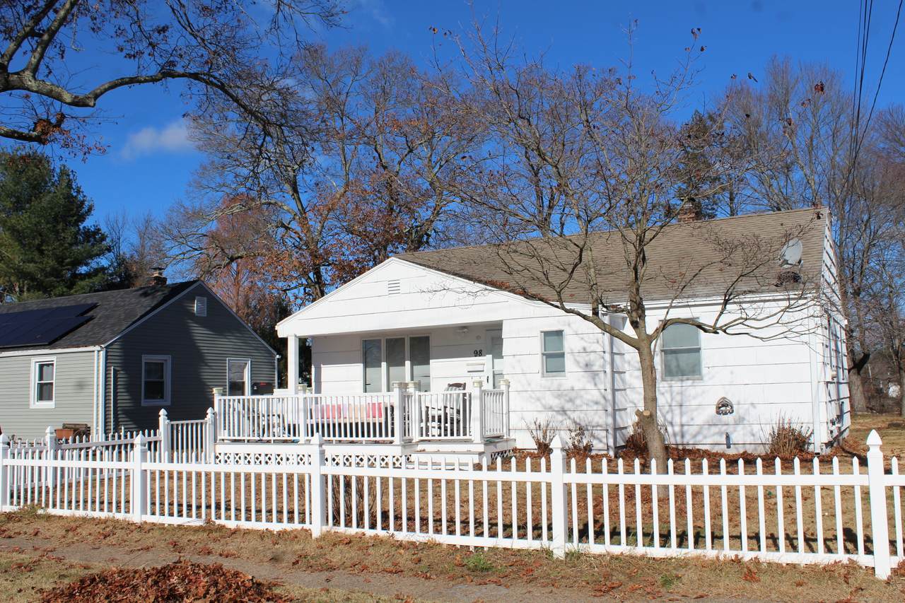 98 Shadycrest Drive - Photo 1