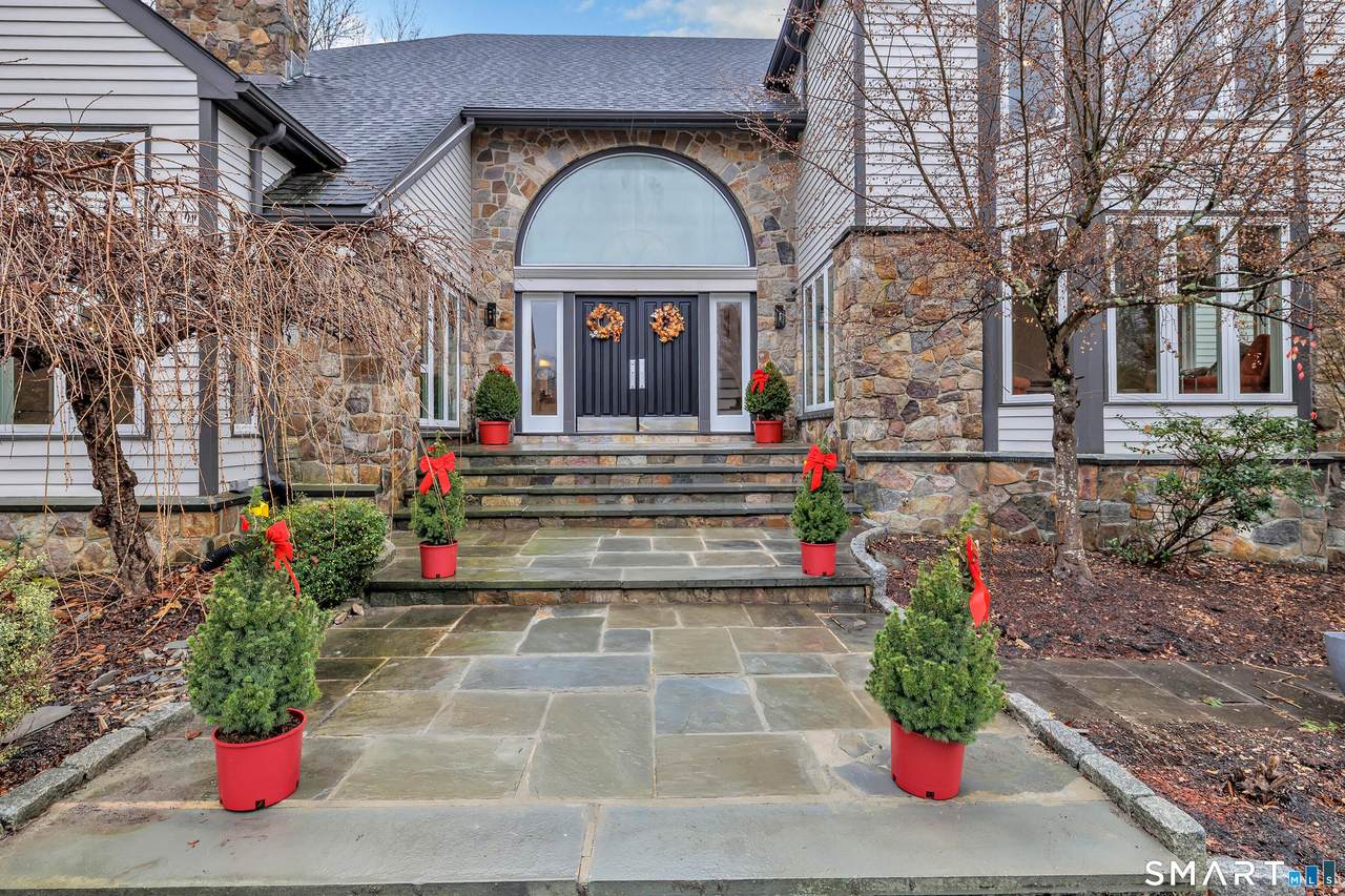 101 Northwood Drive - Photo 1