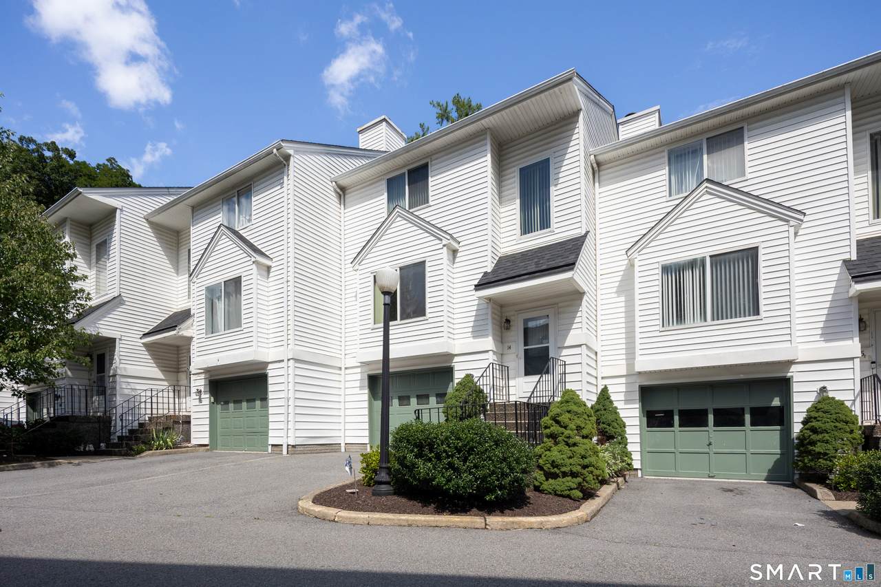 68 Virginia Avenue - Photo 1