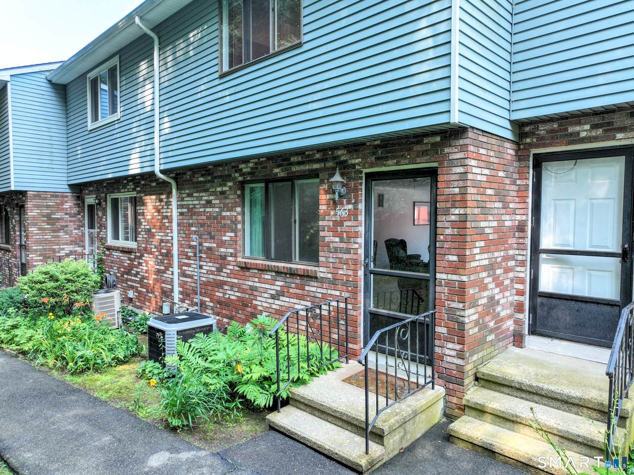 563 Churchill Drive - Photo 1