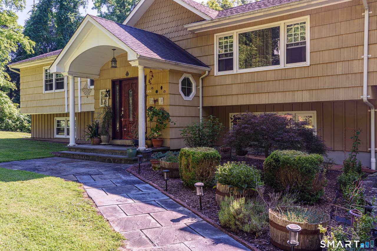20 Pine Mountain Road - Photo 1